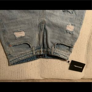 Pretty little things Distressed mom jeans